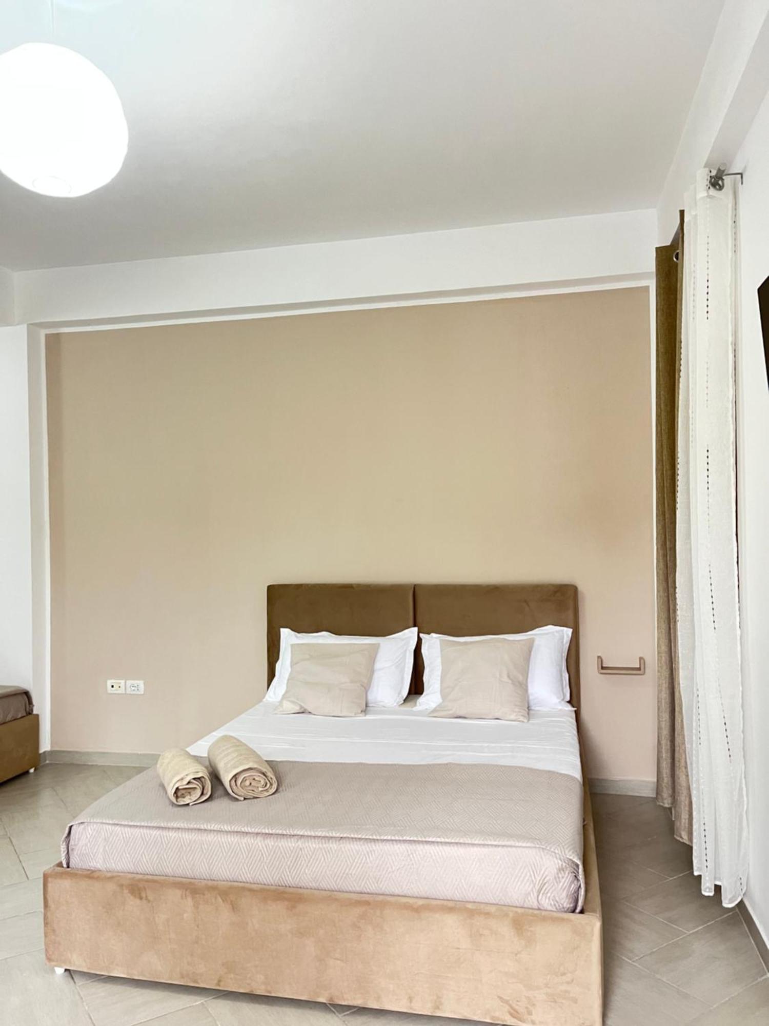 Blossom Apartments Влёра Экстерьер фото