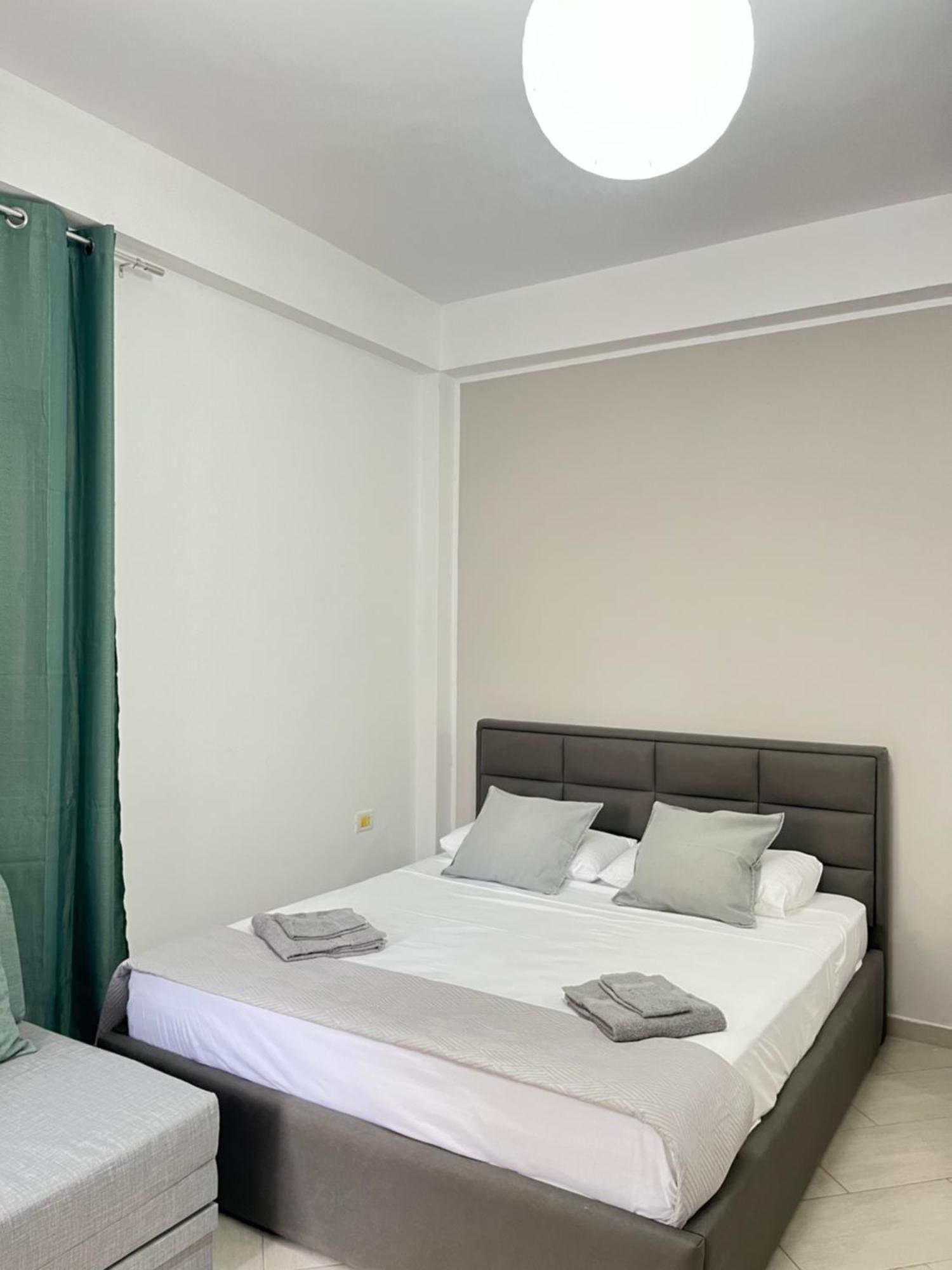 Blossom Apartments Влёра Экстерьер фото